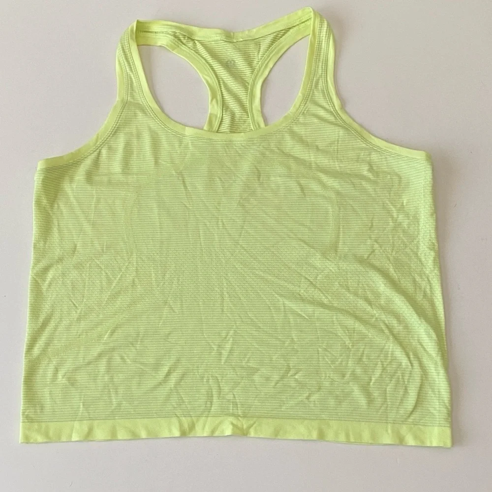 Lululemon Swiftly Tech 2.0 race length Neo Mint Sz 12